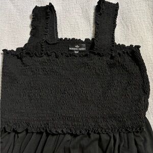 Nursing Queen Black Smocked Top